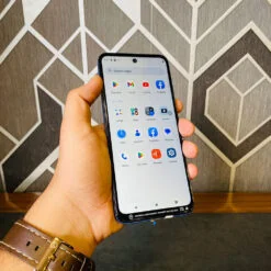 Motorola G Play (2024) | 64GB Storage | 4GB RAM | Snapdragon 680 | 5000 mAh Battery | 50MP Camera | SIM Lock | Non PTA Approved | Mobile Phone - Image 2